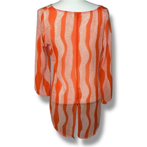 Umgee long sleeve sheer high low top with back hemline split - Picture 3 of 7